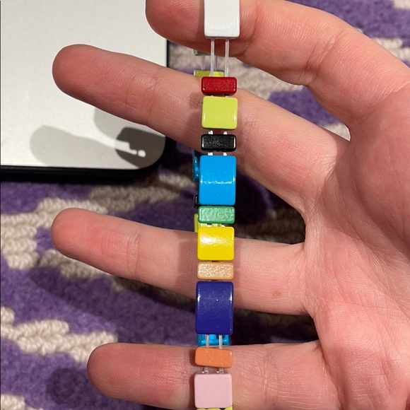 Multicolor beaded bracelet - Picture 6 of 6